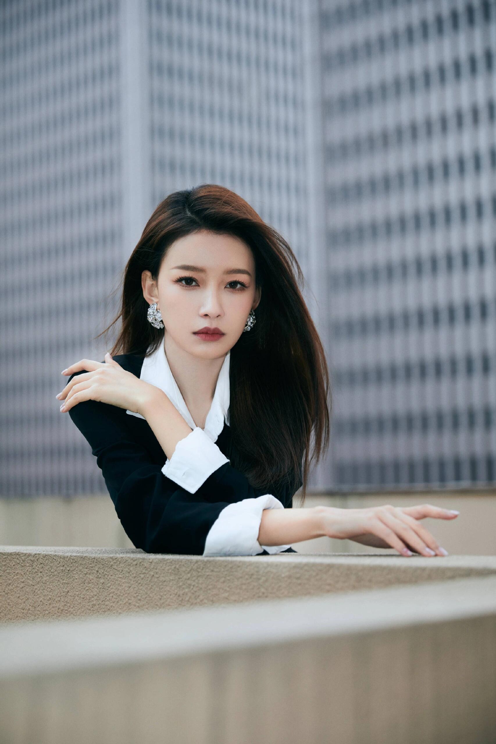 孙怡，一位在演艺界不断努力的艺人
