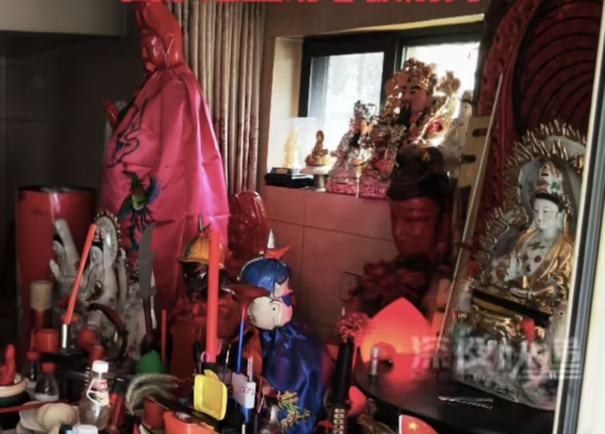 最近浙江绍兴越城分局剑湖派出所破获了一起佛像失窃案，嫌犯王某因为过度迷信将几个寺