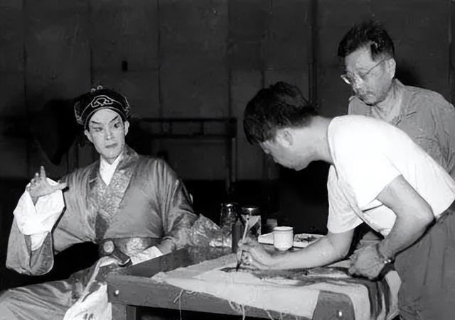 白天演员、晚上是特工，隐姓埋名75年，95岁的“姜子牙”传奇一生（姜子牙原名是什么?）-第13张图片-九妖电影