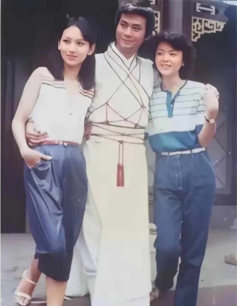 20多年前的赵雅芝，郑少秋，简直是俊男靓女绝配！