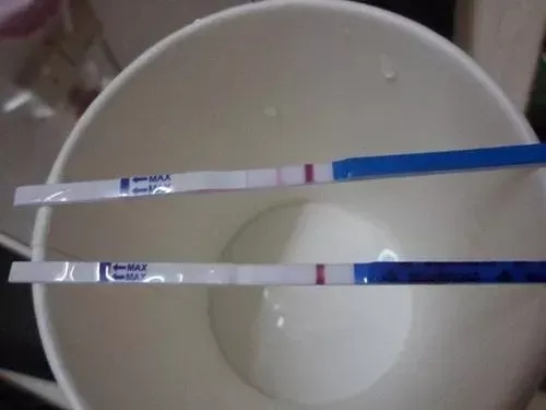 浙江杭州，一33岁大龄剩女，刚认识相亲对象便同居，第3个月怀孕，6个月便结婚。没
