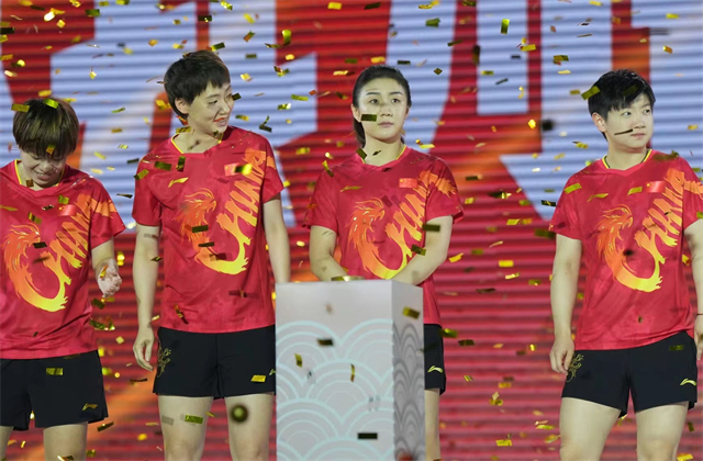  近日，中国国乒在封闭集训中进行了热身赛，经过马特等人的透露，国乒特意安排了性别