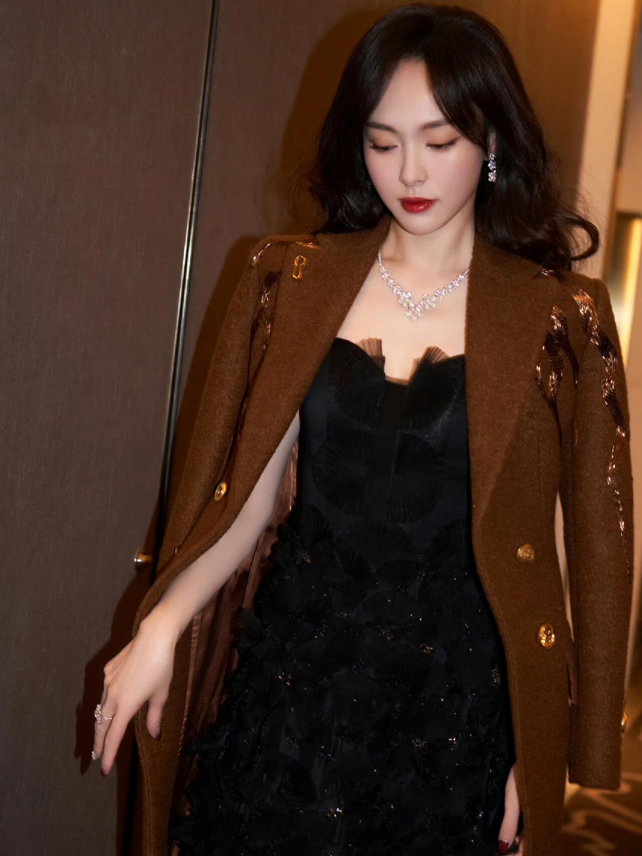 像一只灵动的小仙女