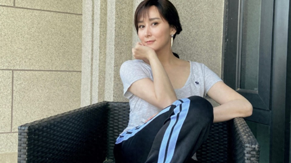 看了胡静马来西亚的豪宅，才知道大家误会了她