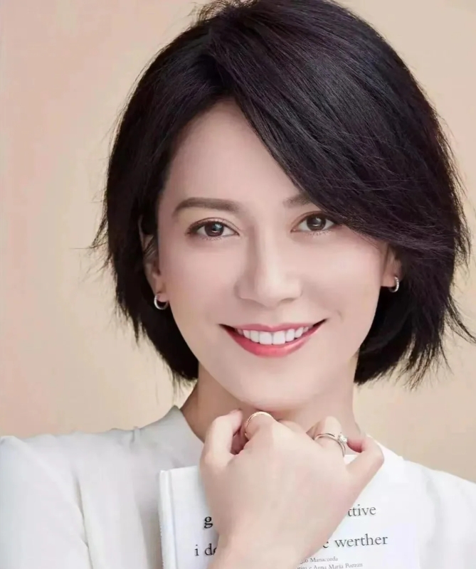 俞飞鸿有一个好听的名字“冰冻美人”