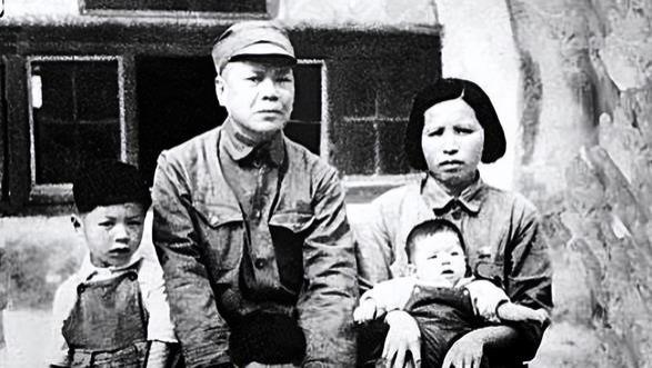 这位红军时期的军长，为何鲜有人知？大将资历，1966年蒙冤早逝