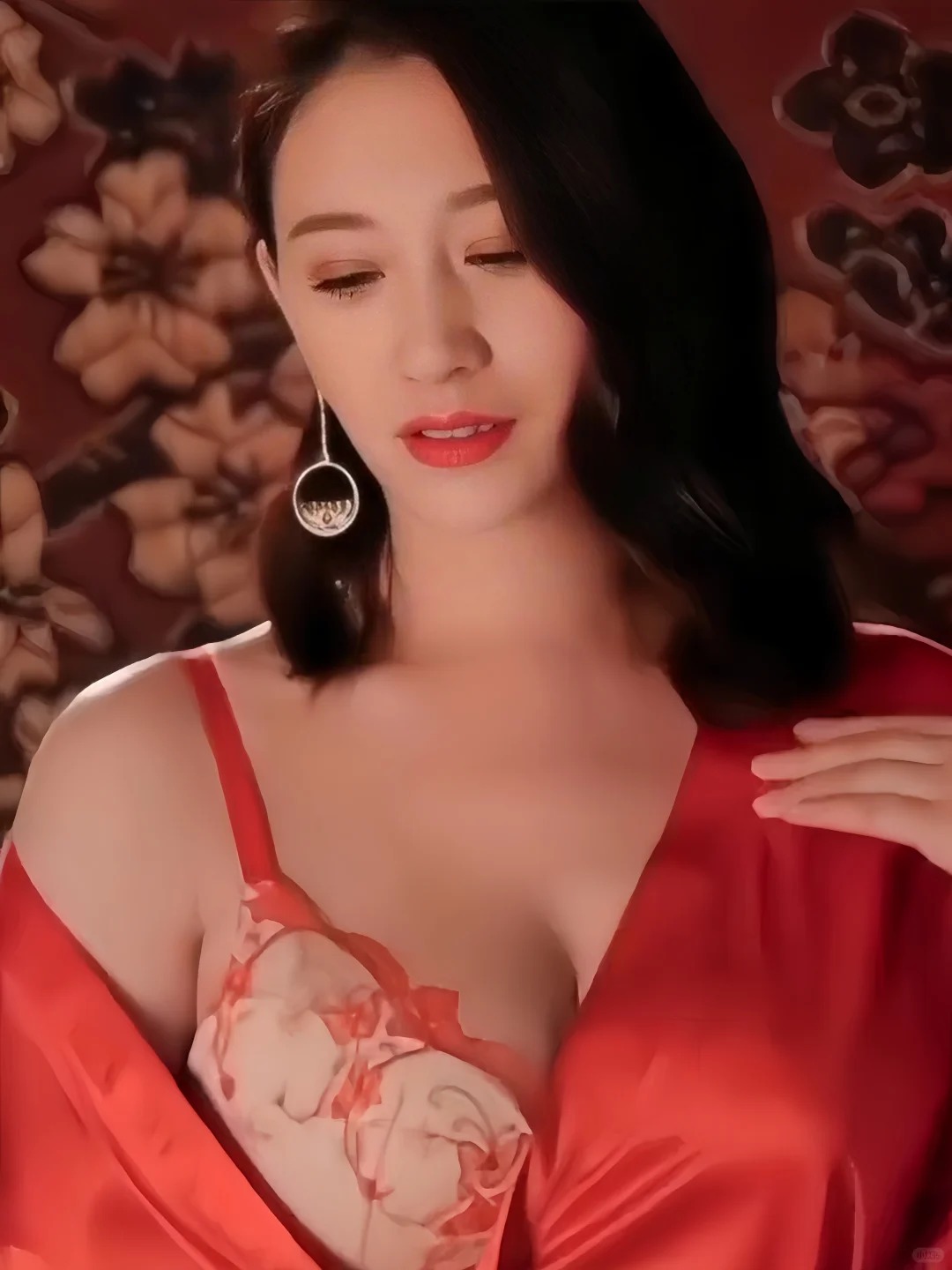 🎉李小冉的极度诱惑，让你无法抗拒！💃