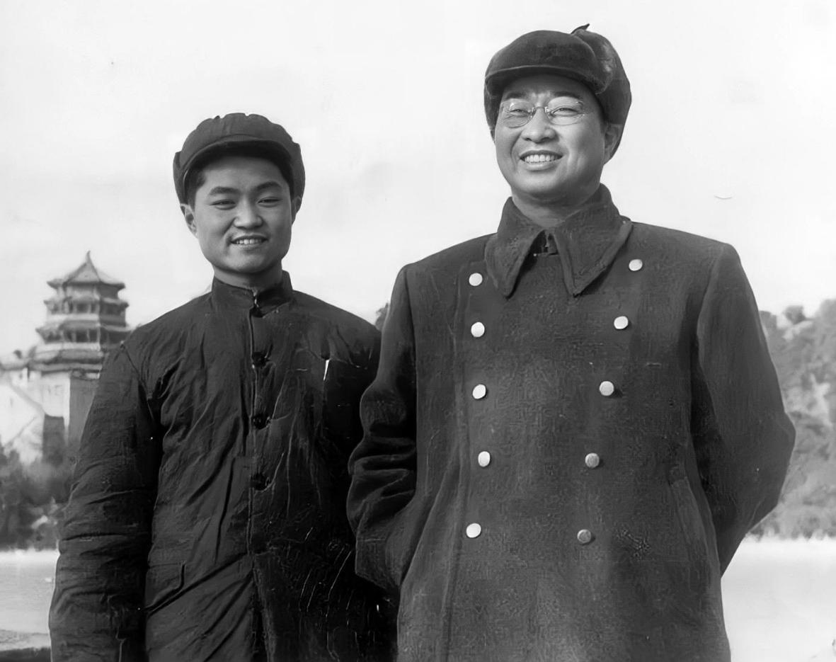 哈尔滨交警大耍威风，命令陈赓专车护送，霸道放言：你得听我的！
上世纪50年代，哈