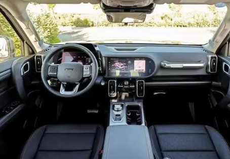 8-13万家用车新选择，长安UNI-V与哈弗大狗，省油有劲还实用