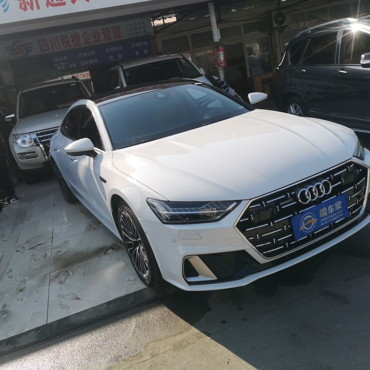 离谱！奥迪A7L的二手车现在也已经开始价格倒挂了！