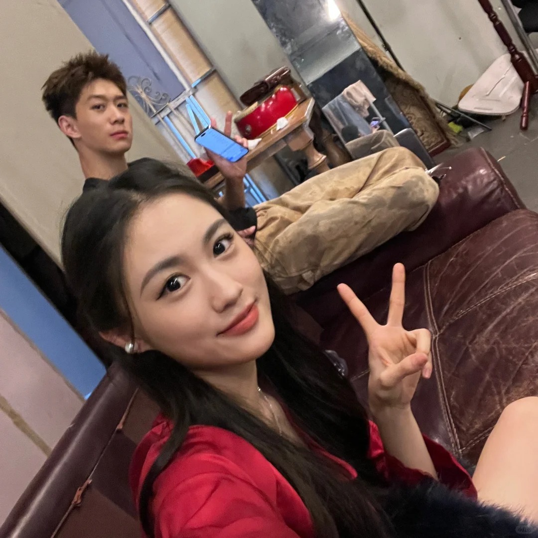 精神状态美丽的大学生🥹
我的每天：这个好吃 这可咋整 这我不会 这怎么演