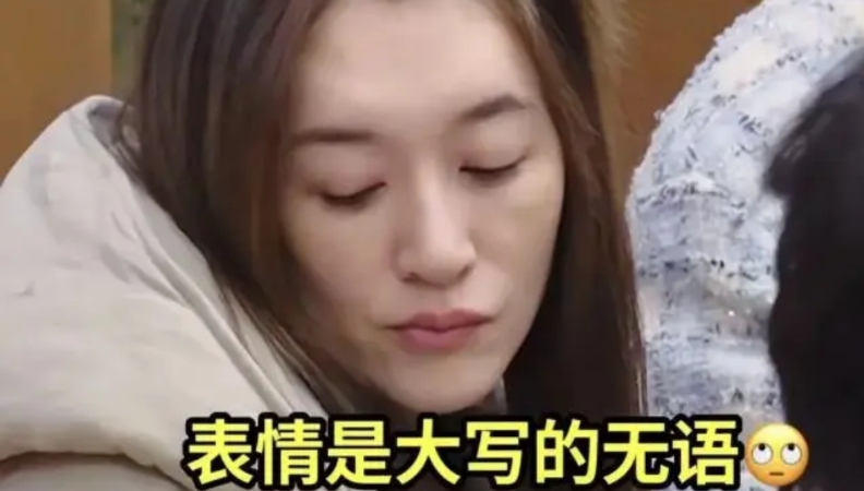 李小冉正面硬刚刘晓庆，她的底气来源于什么？看她背景就知道了！

1.出生于北京军