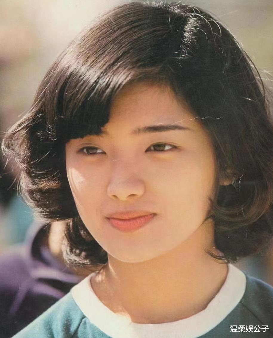 看到张艺谋的新女主角，再看王家卫的李宛妲，真是没对比就没伤害（王家卫张艺谋地位对比）-第2张图片-九妖电影