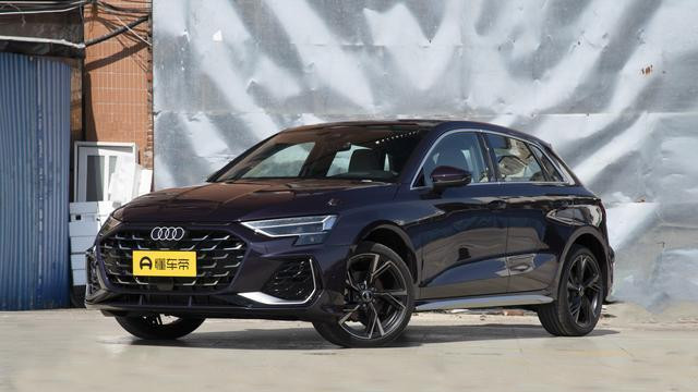 新款奥迪A3：选两厢才对味儿，通勤选入门款就够了