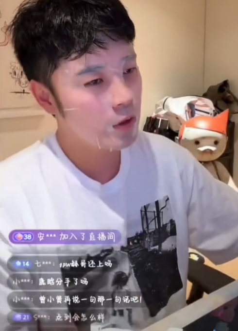 陈赫不愧是圈内老油条，被问鹿晗关晓彤分手全是废话。