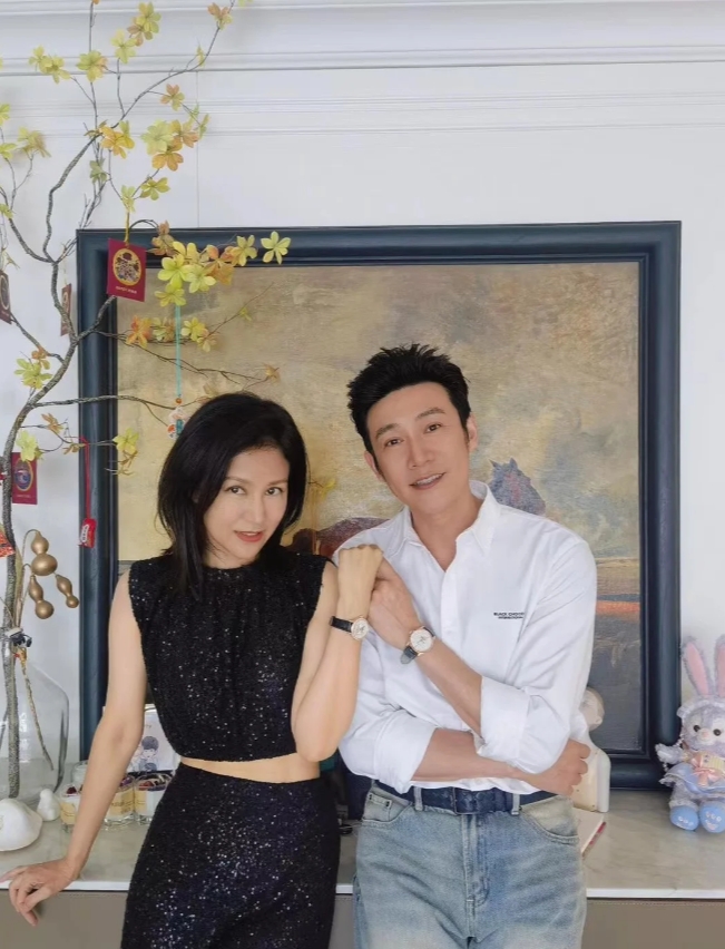 陆毅否认小女儿相貌攻击，呼吁理性看待舆论