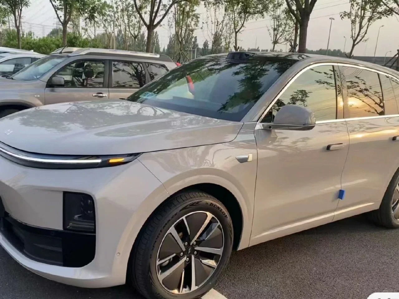 想退定理想L6；又舍不得那5000块。
有没有办法退大定。24号锁定。应该过几天