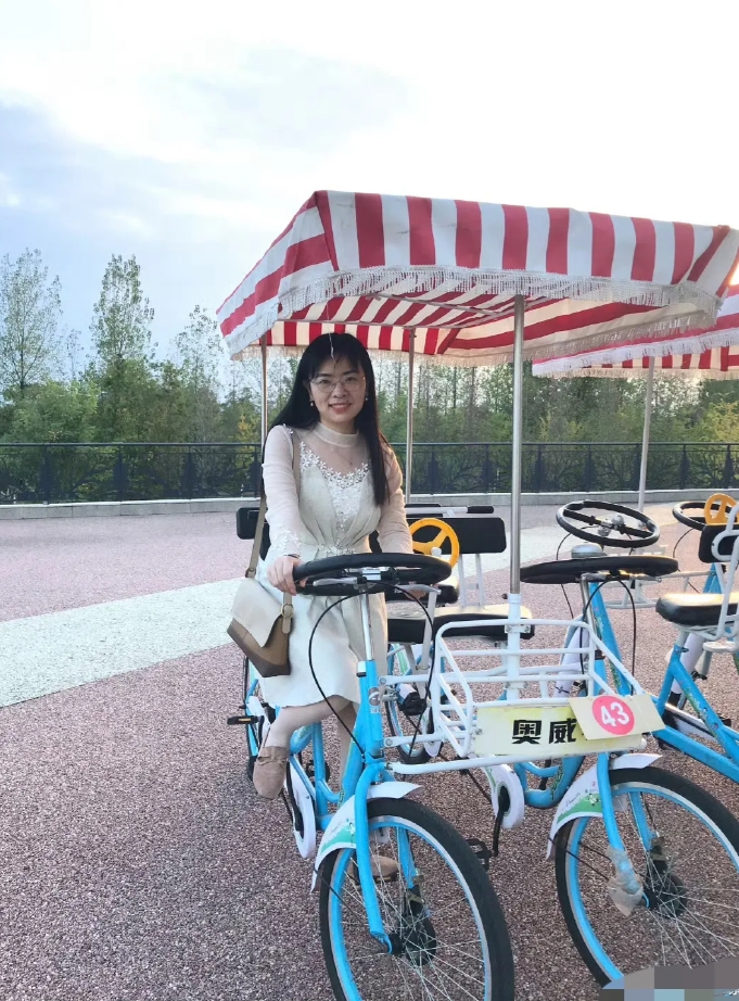 为什么我的教师味这么重啊
