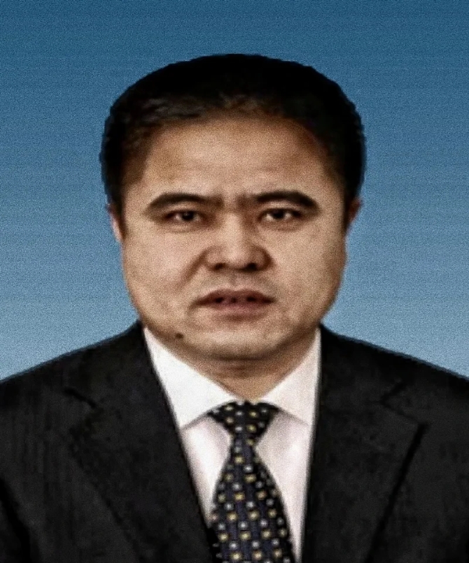 穷人唯一能依靠的就是国家的安定与繁荣，老百姓已经熬了好几年了，可是层出不穷的贪官