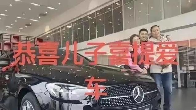 货车司机老李儿子“炮轰”劳斯莱斯车主：父亲被利用了，讨要说法