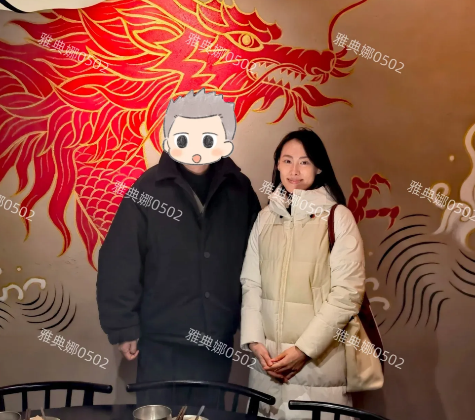 杭州吃饭偶遇梁洛施，本人真的太美了，永远不要怀疑富豪的眼光。
梁洛施是名副其实的
