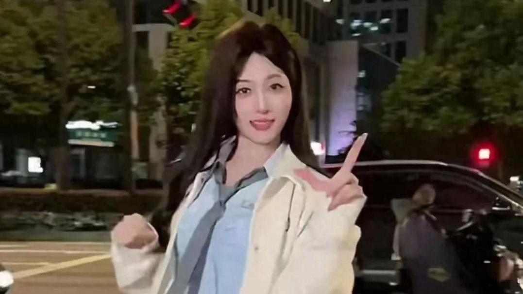 “吴柳芳风波”持续发酵：刘湘大方回应显自信，网友纷纷发声！