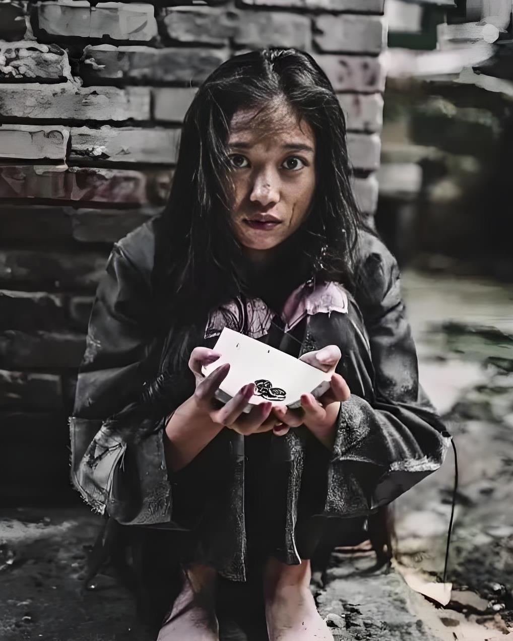 为什么街上没有一个流浪汉是女的？
就这么说吧，女流浪汉的“价值”可比男流浪汉大