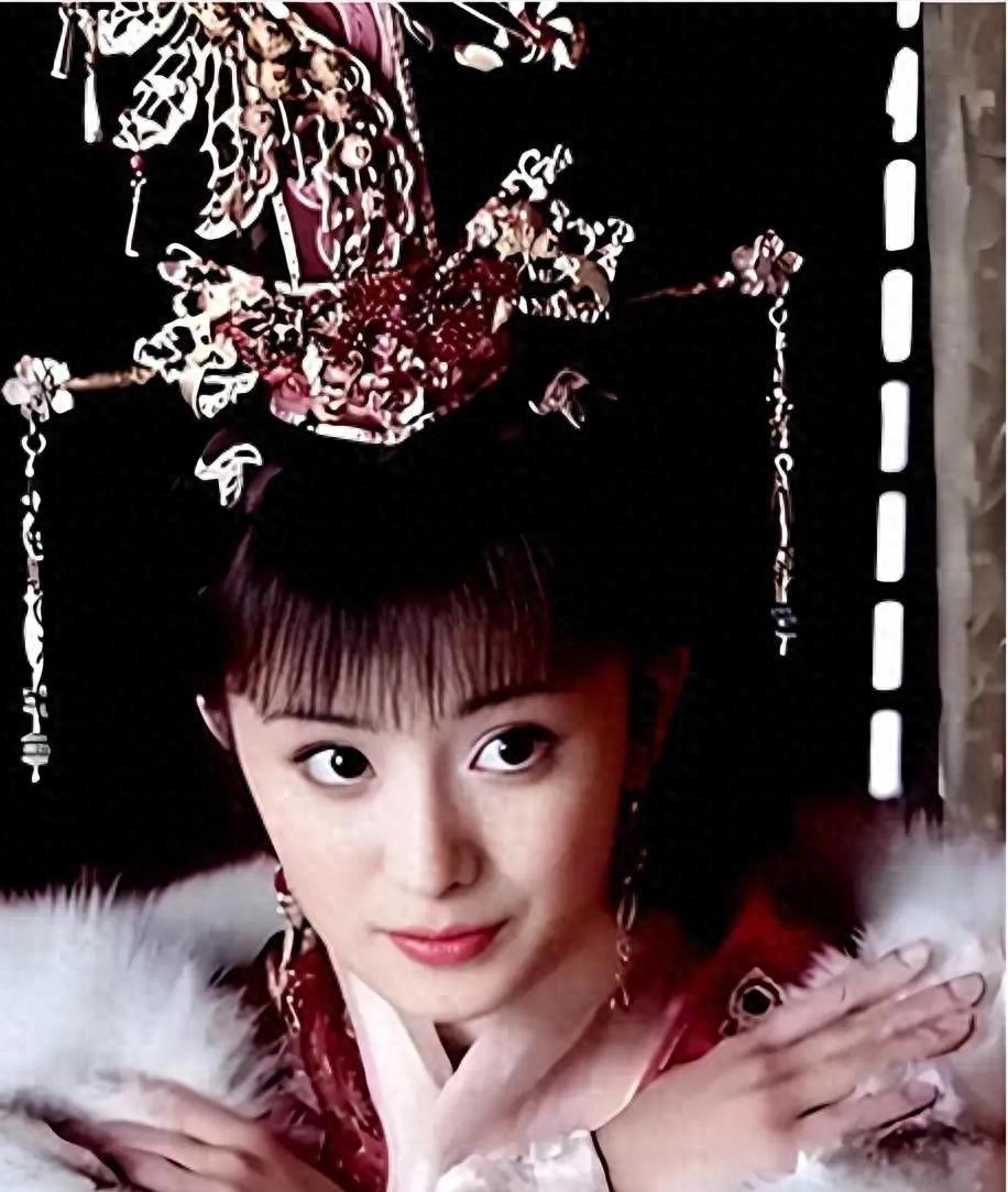 王昭君：一曲和亲悲歌，千古流芳的和平使者。
王昭君，这位历史上被后人敬仰的女性，