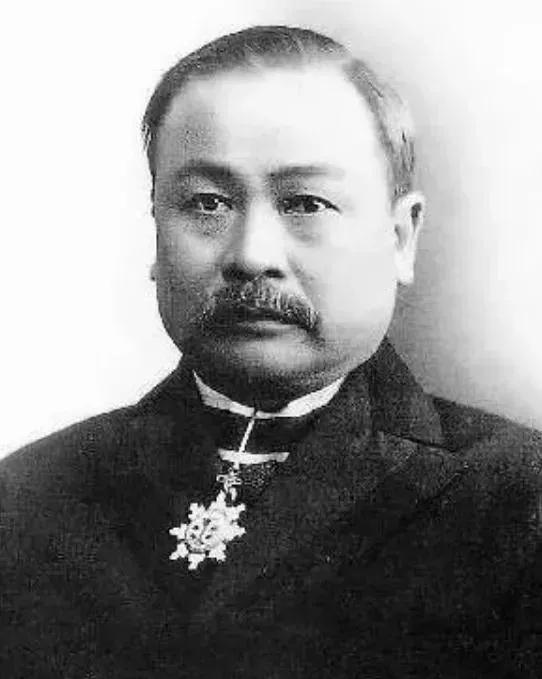 詹天佑：铁路筑梦，爱国典范