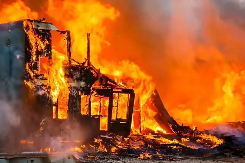 日本东京今天中午突发火灾人员伤亡不详
  7月3日中午13点30分日本东京发生火
