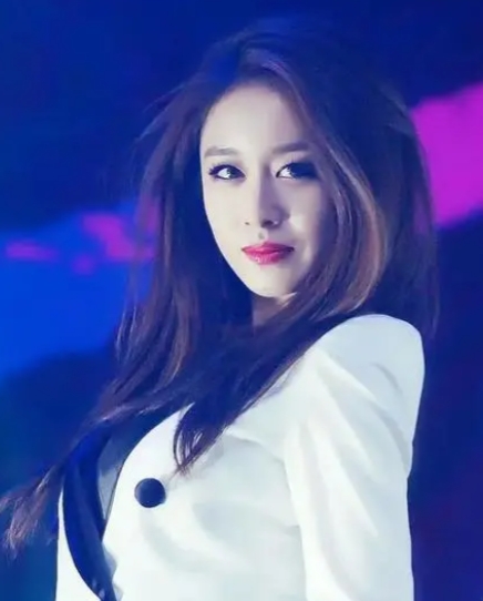 韩女团成员结婚不满，传两年婚变？