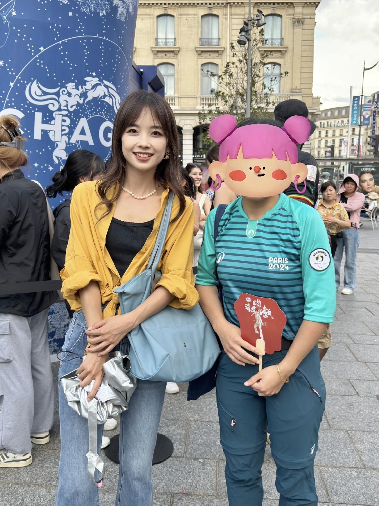 王冰冰美貌轻松抗住原相机