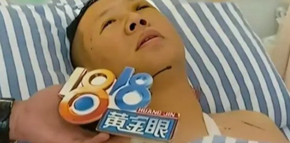 “太嚣张了！”杭州萧山，一男子在KTV为了面子逼迫女服务员跪着倒酒，女服务员不跪