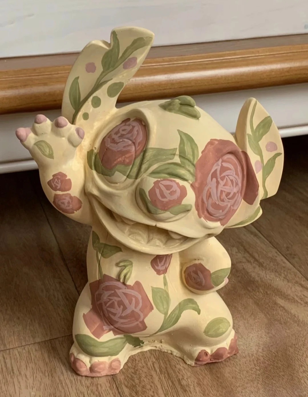 我想画的VS我画的
emmmm，这个颜色真的好难调啊，调不出来这个复古一点的颜色