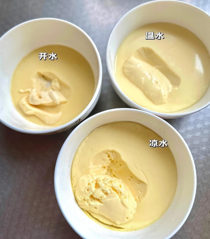 你知道蒸鸡蛋羹放凉水、温水、开水的区别吗？？？