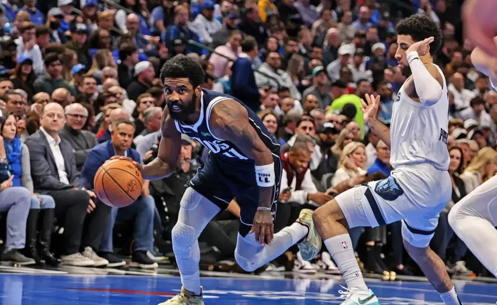 强强对话！！独行侠5分险胜灰熊，NBA杯C组的战绩如下：

❶勇士——3胜1负，