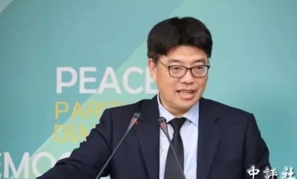 一个昏招！
中秋前恢复台湾文旦柚输入，想打温情牌，可是两边都不讨好。

在当下这