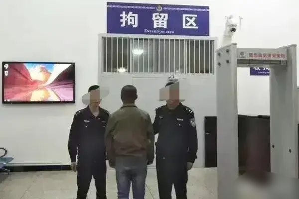 “大逆转！”广西，一17岁男孩因为游戏币与人产生矛盾后用眼瞪对方，对方年龄小害怕