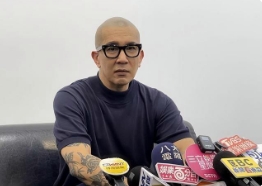 来时一纹，去了一吻，死后无坟，不花一文。