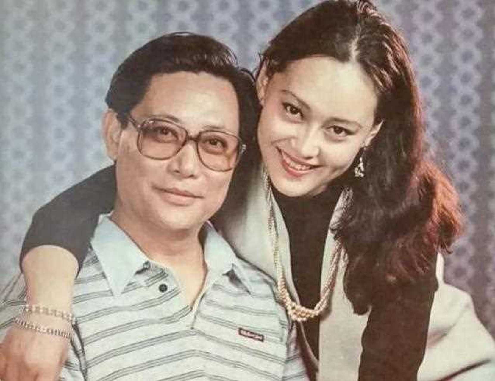 1993年，21岁的宋佳嫁给了42岁的张学津，不久之后，她发现老公患上了重病，于