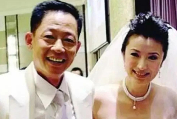 2008年，陈坚红爱上了王志文，她说:我年薪6000万，身价5个亿，娶了我，你这