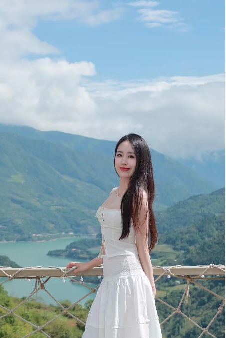 今天的我长这样会有人喜欢吗哈哈哈哈