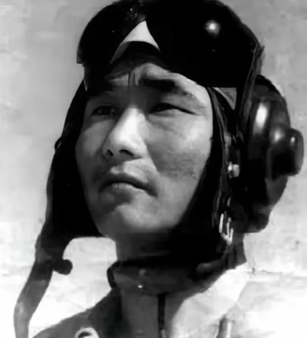 1965年，飞行员高长吉竟无视伟人的禁令，直接击落越界挑衅的敌机，谁料，这竟让空