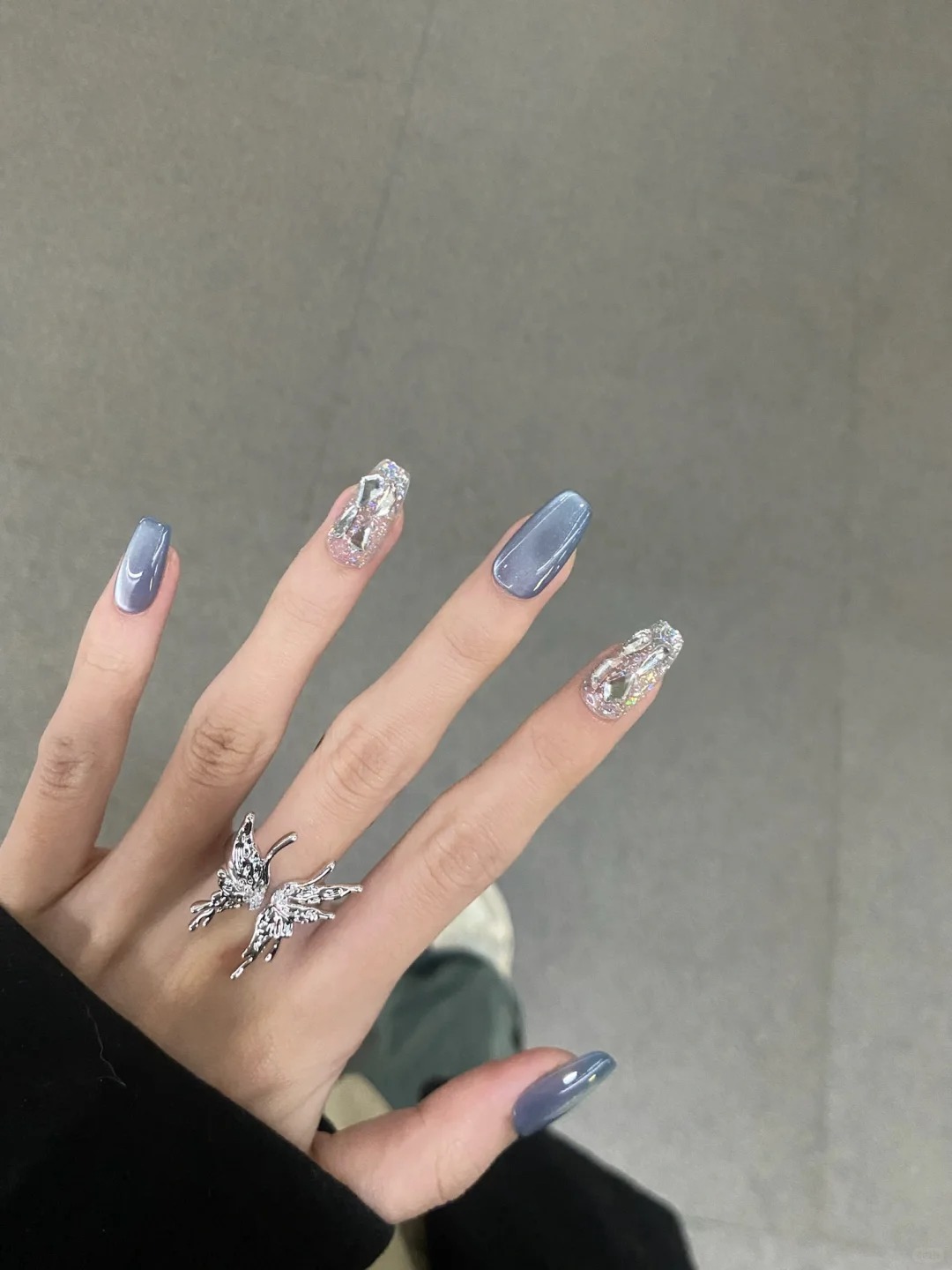 雾霾蓝猫眼满钻美甲💅🏻清冷感直接拉满