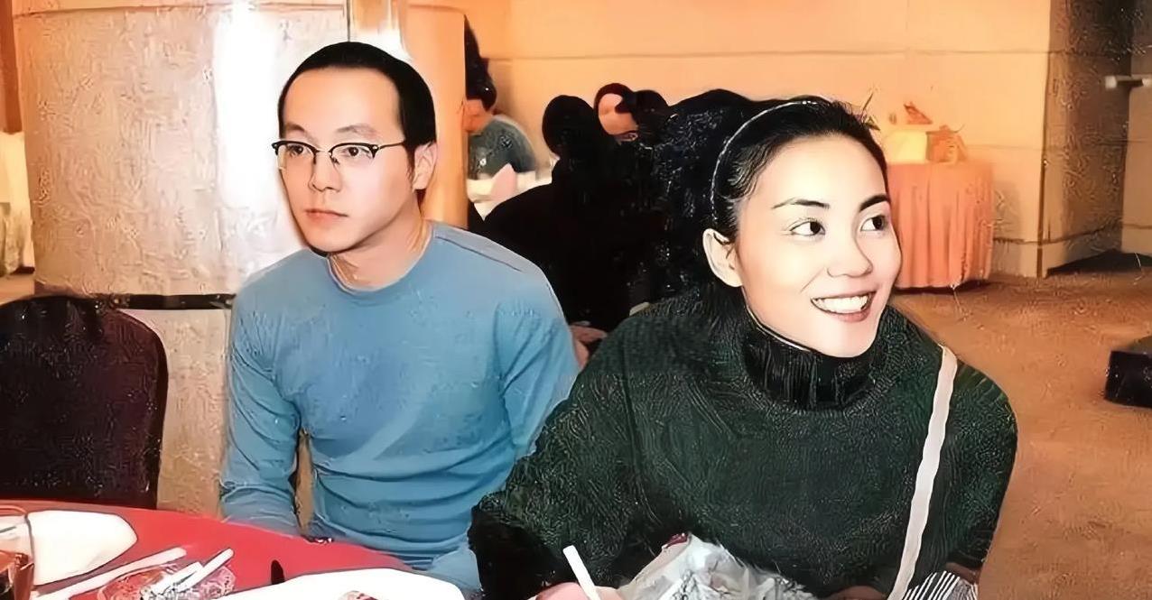 王菲以其直率的性格著称，她曾坦诚地表达：爱是真的，不爱也是真的，但我不愿苟且偷生