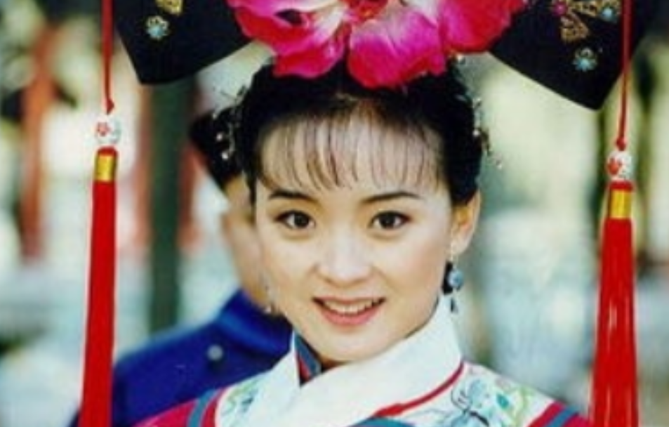1997年，“晴格格”王艳嫁给了比她大11岁的富商王志才，进门前，婆婆给了她个下