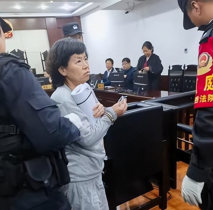 “冤不冤？”山东，一包工头带着75名工人完成项目，但承包商却拖着工资不给结算，包