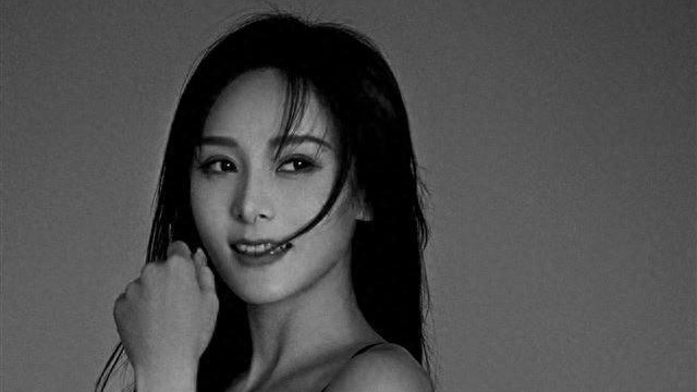 香港女演员何佩，瑜身材美照