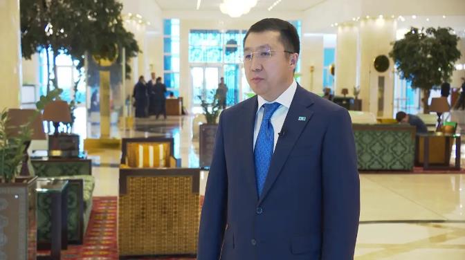 哈萨克斯坦与土库曼斯坦将共建跨阿富汗走廊。

哈萨克斯坦交通部部长马拉特·卡拉巴