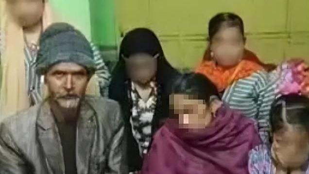 印度母女五人在旅馆遇害，儿子被捕父亲在逃，坚称是为了保护她们